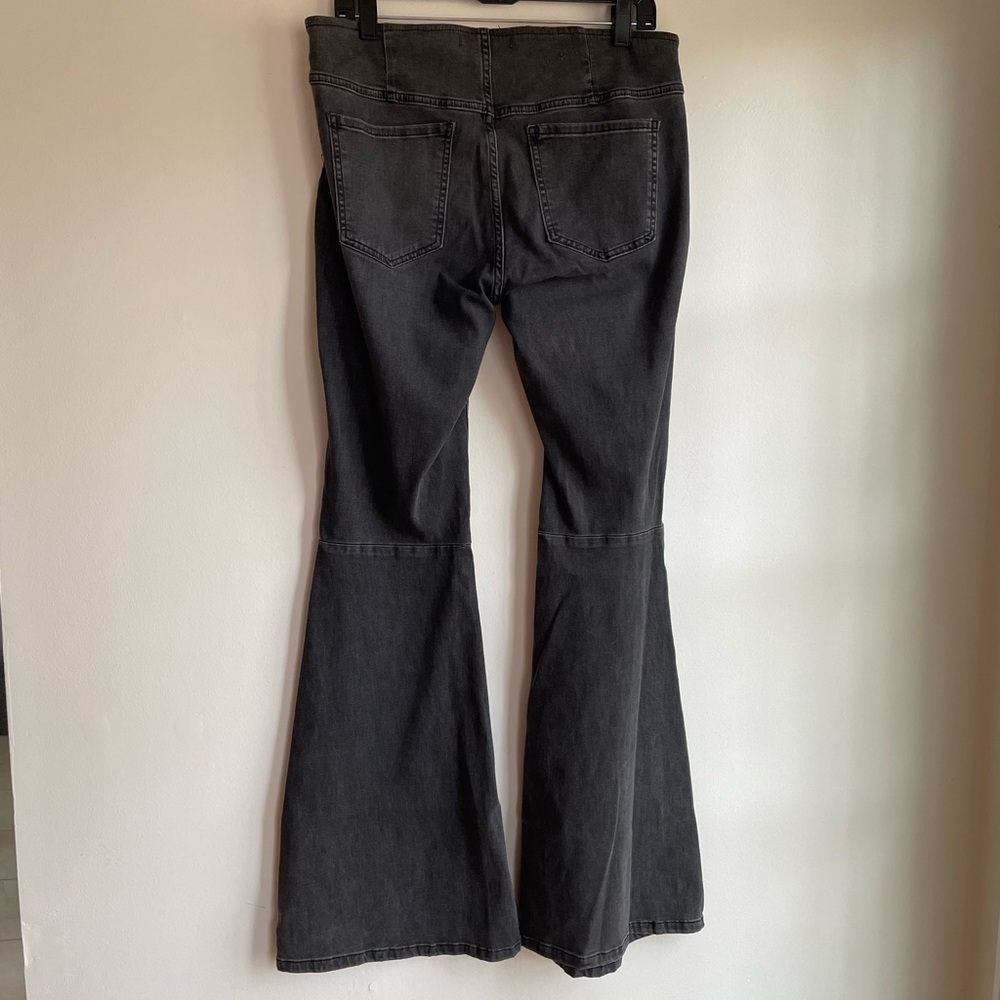 Free People Black Wide Flare Leg Pull On Jeans Size 31R - Picture 4 of 7